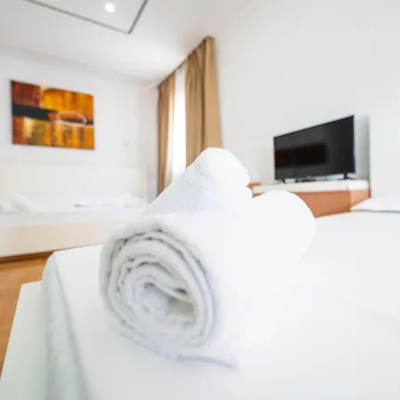 Hotel Thea